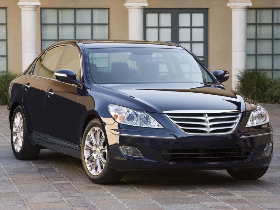  Hyundai Genesis 2008 года  (US) (фото 5 из 19)